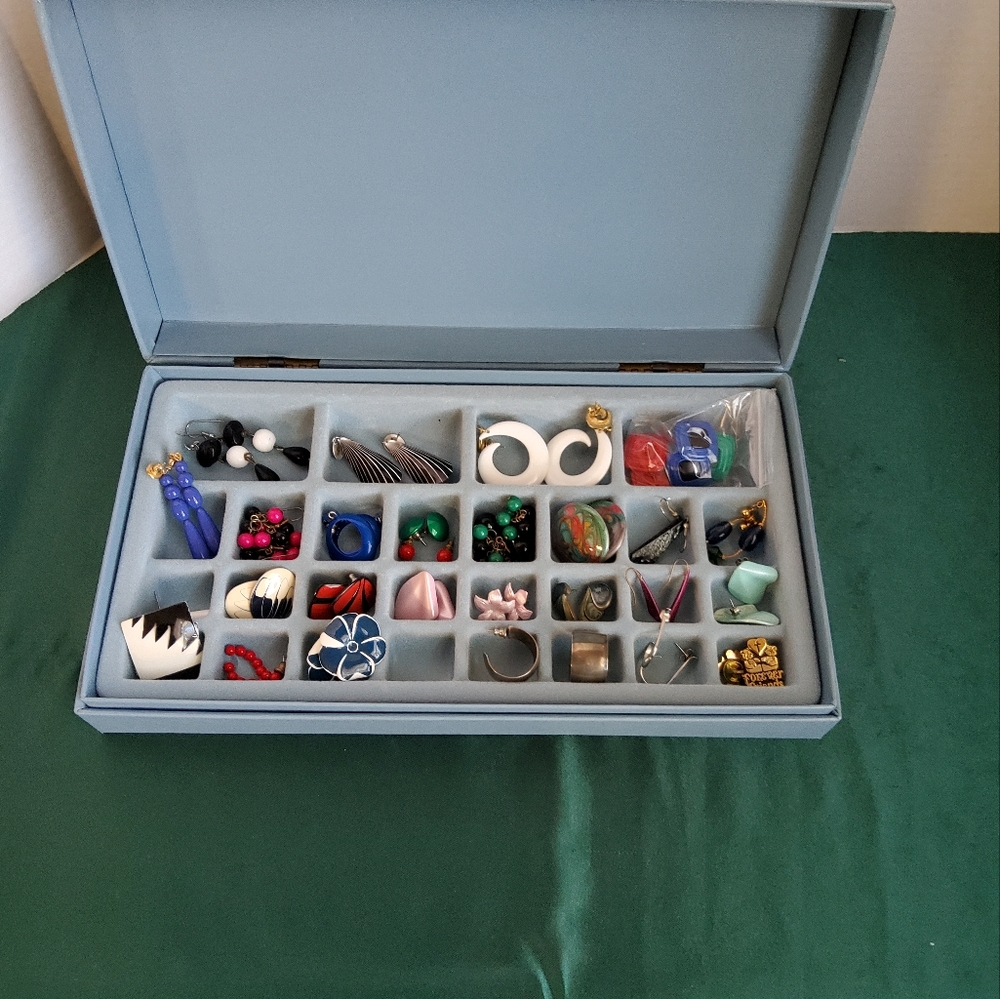 *VINTAGE* Assorted Colorful Earrings